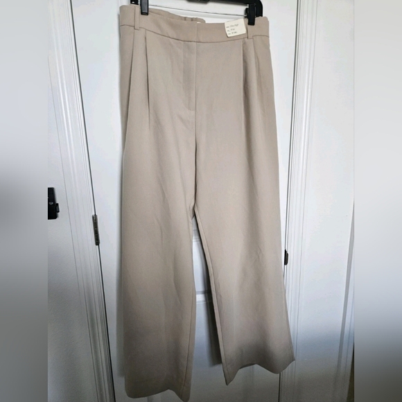NEW Abercrombie and Fitch Women Tan Ultra High Wide Leg Trousers Size 37/24S - Picture 1 of 8